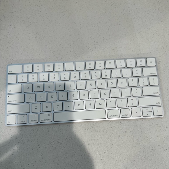 Apple Magic Keyboard 2 - Picture 3 of 3